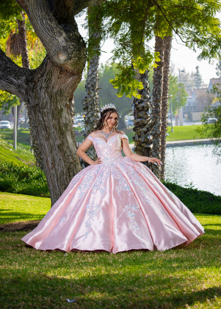 Tiktok Quinceanera - Look at the Camera Photography